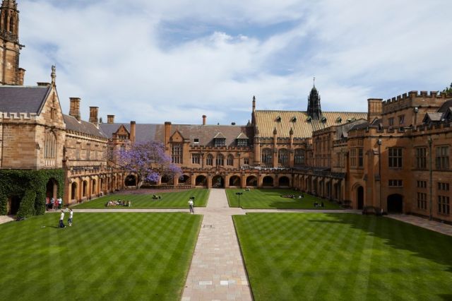 Residential Career Experience for School Students Medicine, Engineering, Business, Creative Writing