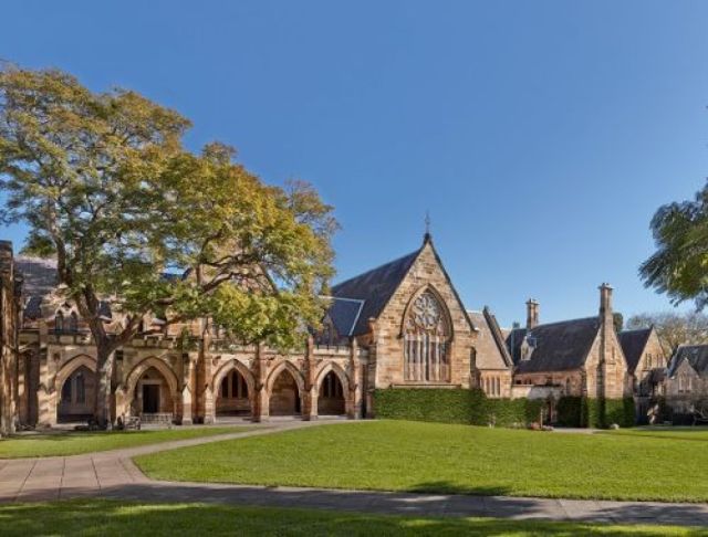 Residential Career Experience for School Students (Medicine, Business, Engineering and more)